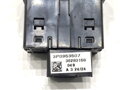 SPÍNAČ SVETIEL VÝSTRAŽNÝCH SKODA SUPERB IV 2023 - 3P0953507