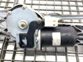 MECHANIZMUS STIERAČOV PREDNÝ BMW 5 (E39) 1995 - 2003 8360603