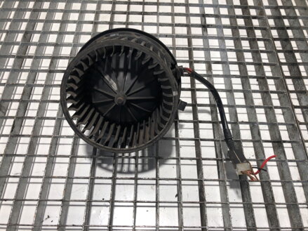 VENTILÁTOR KÚRENIA VW TRANSPORTER IV AUTOBUS (70B, 70C, 7DB, 7DK, 70J, 70K, 7DC, 7 1990 - 2004 357819021