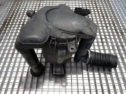 KRYT FILTRA VZDUCHU VW TRANSPORTER IV (70A, 70H, 7DA, 7DH) 1990 - 2003 044129620