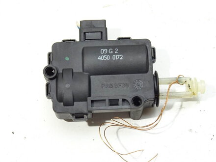 SERVOMOTOR / VZPERA ZÁMKU VEKA BATOŽINOVÉHO PRIESTORU SKODA SUPERB II KOMBI (3T5) 2009 - 2015