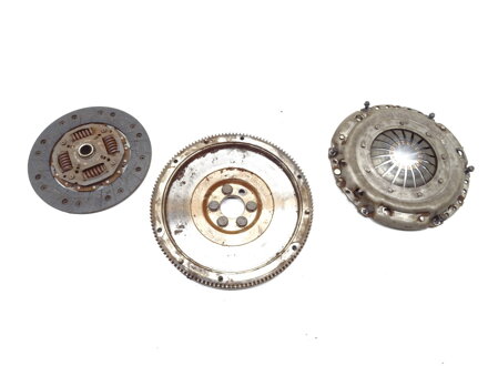 KOMPLETNÁ SPOJKA SEAT IBIZA III (6L1) 2002 - 2009 038141032