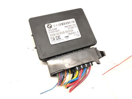 MODUL RIADIACA JEDNOTKA RUČNEJ BRZDY BMW 5 (F10) 2009 - 2016 679811301