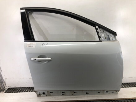 DVERE PREDNÉ PRAVÉ RENAULT MEGANE III GRANDTOUR (KZ0/1) 2008 - 2022