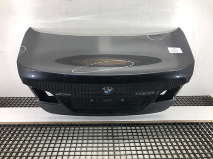 ZADNÁ VEKO BATOŽINOVÉHO PRIESTORU KUFOR BMW 5 (F10) 2009 - 2016