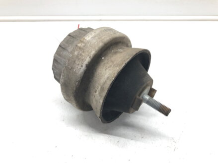 VANKÚŠ MOTORA ĽAVÝ AUDI A6 C6 AVANT (4F5) 2004 - 2011 4F0199379C