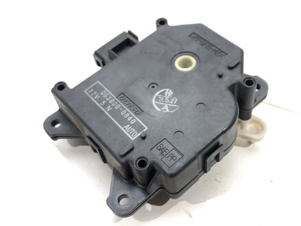 MOTOR RADIÁTORA KÚRENIA JAGUAR XJ (X351) 2009 - 2022 063800-0840