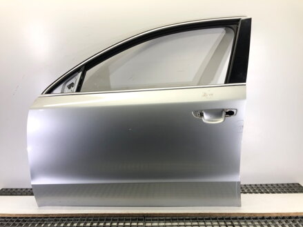 DVERE ĽAVÉ PREDNÉ SKODA SUPERB II KOMBI (3T5) 2009 - 2015 8E8E