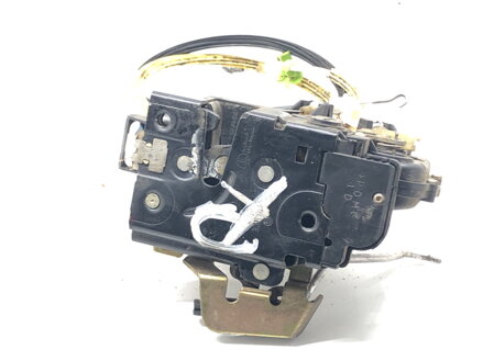 ZÁMOK DVERÍ PRAVÝ ZADNÝ AUDI A6 C5 AVANT (4B5) 1997 - 2005