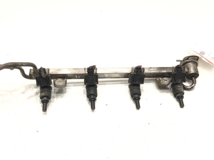 VSTREKOVACIA RAMPA VW GOLF IV (1J1) 1997 - 2008 06A133317E