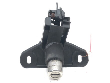 KĽUČKA VEKA BATOŽINOVÉHO PRIESTORU ZADNÁ OPEL ZAFIRA A (MPV) (T98) 1999 - 2005