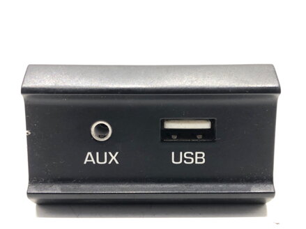 ZÁSUVKA / ULOŽENIE USB KIA RIO IV (YB, SC, FB) 2017 - 2022 96120-H8000