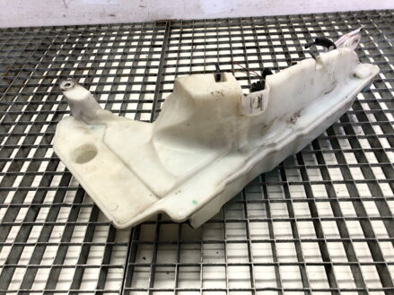 NÁDRŽKA OSTREKOVAČOV AUDI A6 C6 (4F2) 2004 - 2011 4F0955453