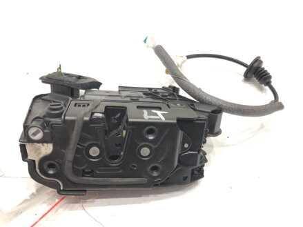 ZÁMOK DVERÍ ĽAVÝ ZADNÝ SKODA OCTAVIA III COMBI (5E5, 5E6) 2012 - 2022 5E0839015A