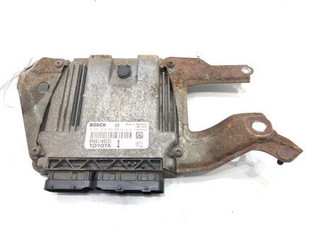 RIADIACA JEDNOTKA MOTORA TOYOTA YARIS (_P9_) 2005 - 2014 89661-0DC21
