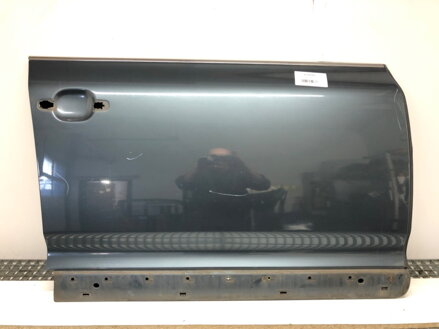 DVERE PREDNÉ PRAVÉ VW TOUAREG (7LA, 7L6, 7L7) 2002 - 2013