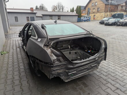 KAROSÉRIA ŠTVRŤKA BLATNÍK ZADNÝ PRAVÝ ĽAVÝ STĹPIKY PRAHY PODBEH STRECHA PANORÁMA JAGUAR XJ (X351) 2009 - 2022