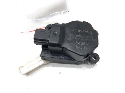 MOTOR RADIÁTORA KÚRENIA LAND ROVER RANGE ROVER SPORT I (L320) 2005 - 2013 MF113930-0681