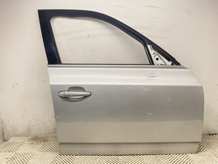 DVERE PRAVÉ PREDNÉ BMW X3 (E83) 2003 - 2011