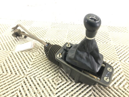 RIADIACA PÁKA VOLIČ PREVODOVKY AUDI A4 B6 (8E2) 2000 - 2005