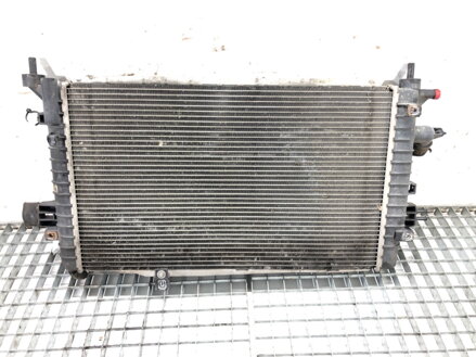 CHLADIČ VODY OPEL ASTRA H KOMBI (A04) 2004 - 2014 13152319