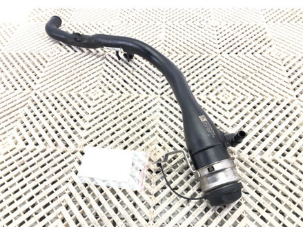 POTRUBIE NALIEVACIEHO HRDLA PALIVA BMW X1 (U11) 2022-2025 8741459