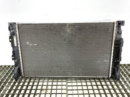 CHLADIČ VODY BMW 5 (G30, F90) 2016 - 2022 8474824