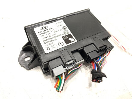 MODUL VEKA BATOŽINOVÉHO PRIESTORU HYUNDAI TUCSON (NX4E, NX4A) 2020 - 2022 81870-N7101