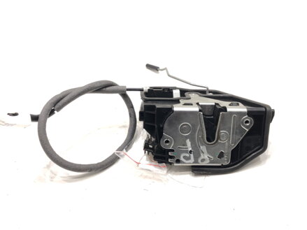 ZÁMOK DVERÍ PRAVÝ PREDNÝ BMW X1 (E84) 2009 - 2015 7229458