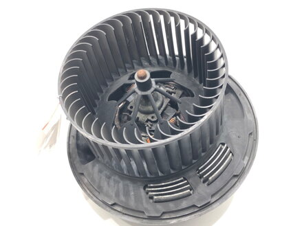 VENTILÁTOR KÚRENIA BMW 1 (E87) 2003 - 2013 6933663