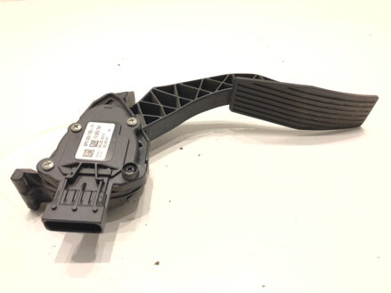 PLYNOVÝ PEDÁL CHEVROLET ORLANDO (J309) 2010 - 2022 13253781