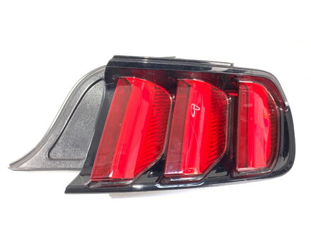 SVETLO PRAVÉ ZADNÉ FORD USA MUSTANG COUPE 2014 - 2022