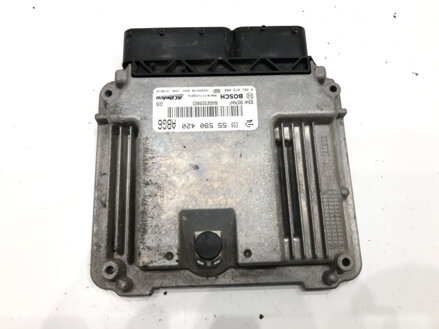 RIADIACA JEDNOTKA MOTORA OPEL INSIGNIA A (G09) 2008 - 2017 55590420 0281019088