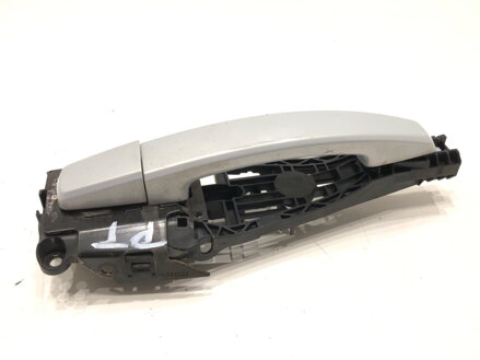 KĽUČKA VONKAJŠIA PRAVÁ ZADNÁ OPEL ZAFIRA TOURER C (P12) 2011 - 2022