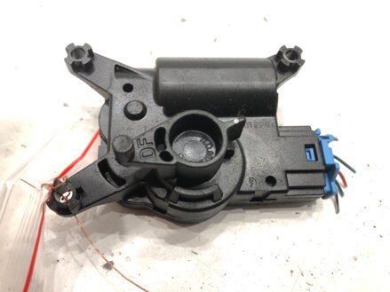 MOTOR RADIÁTORA KÚRENIA AUDI Q7 (4LB) 2006 - 2016 3093694