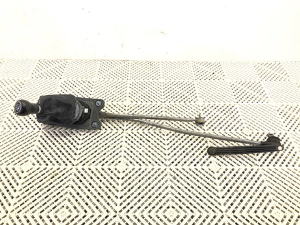 RIADIACA PÁKA VOLIČ PREVODOVKY AUDI A4 B8 AVANT (8K5) 2007 - 2015 8K0711406