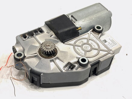MOTOR STREŠNÉHO OKNA AUDI A6 C7 (4G2, 4GC) 2010 - 2018 4G8959591A