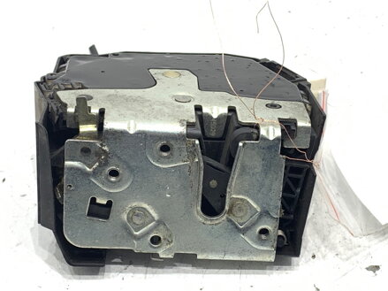 ZÁMOK DVERÍ ĽAVÝ ZADNÝ LAND ROVER FREELANDER I (L314) 1998 - 2006