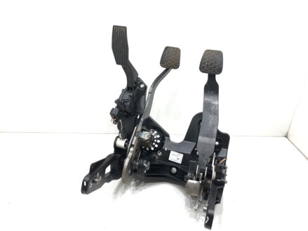 PEDÁLE MANUÁLNA OPEL ASTRA J SPORTS TOURER (P10) 2010 - 2015 13252702 13252175