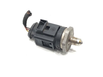 SNÍMAČ TLAKU PALIVA VW GOLF VII (5G1, BQ1, BE1, BE2) 2012 - 2022 110R-000123