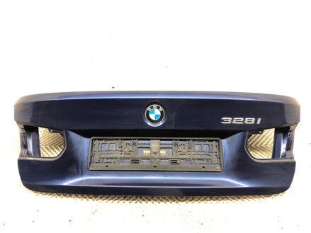VEKO BATOŽINOVÉHO PRIESTORU KUFOR ZADNÝ BMW 3 (F30, F80) 2011 - 2018 C10