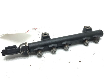 VSTREKOVACIA RAMPA PEUGEOT 3008 (MPV) (0U_) 2009 - 2017 9685297580