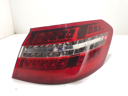 SVETLO PRAVÉ ZADNÉ MERCEDES-BENZ CLASS E (W212) 2009 - 2016 A2129066901
