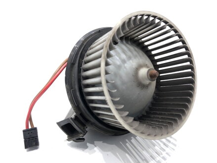 VENTILÁTOR KÚRENIA MERCEDES-BENZ CLASS E (W212) 2009 - 2016