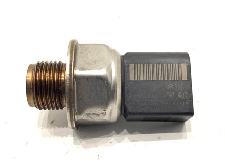 SNÍMAČ TLAKU PALIVA VW GOLF VII (5G1, BQ1, BE1, BE2) 2012 - 2022 04L906054