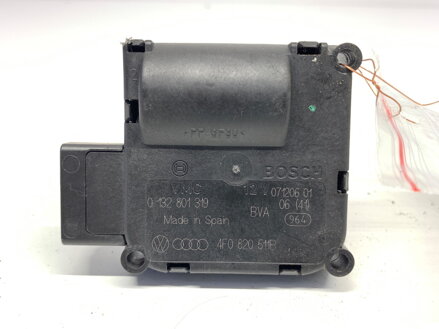 MOTOR RADIÁTORA KÚRENIA AUDI Q7 (4LB) 2006 - 2016 4F0820511B