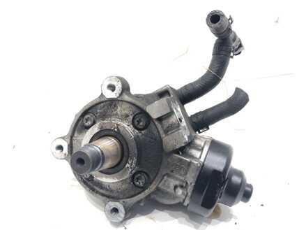VSTREKOVACIE ČERPADLO SEAT LEON (5F1) 2012 - 2022 04L130755D