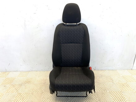 SEDADLO PRAVÉ PREDNÉ TOYOTA YARIS (_P13_) 2010 - 2022