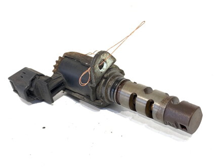 SNÍMAČ POLOHY HRIADEĽA TOYOTA AVENSIS KOMBI (_T25_) 2003 - 2008 15330-22030