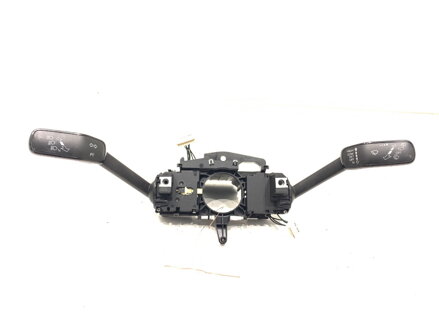 PREPÍNAČ ZDRUŽENÝ VW GOLF VII (5G1, BQ1, BE1, BE2) 2012 - 2022 5Q0953507AA